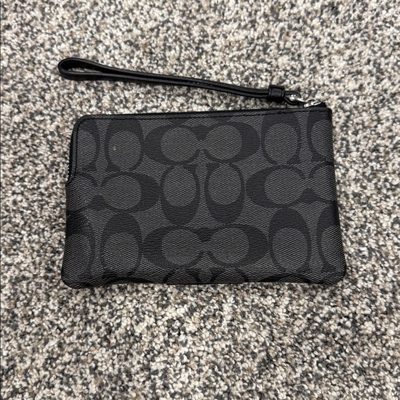 Coach Corner Zip Signature Black Smoke Monogram Maximalism Luxury Wristlet - Picture 2 of 6